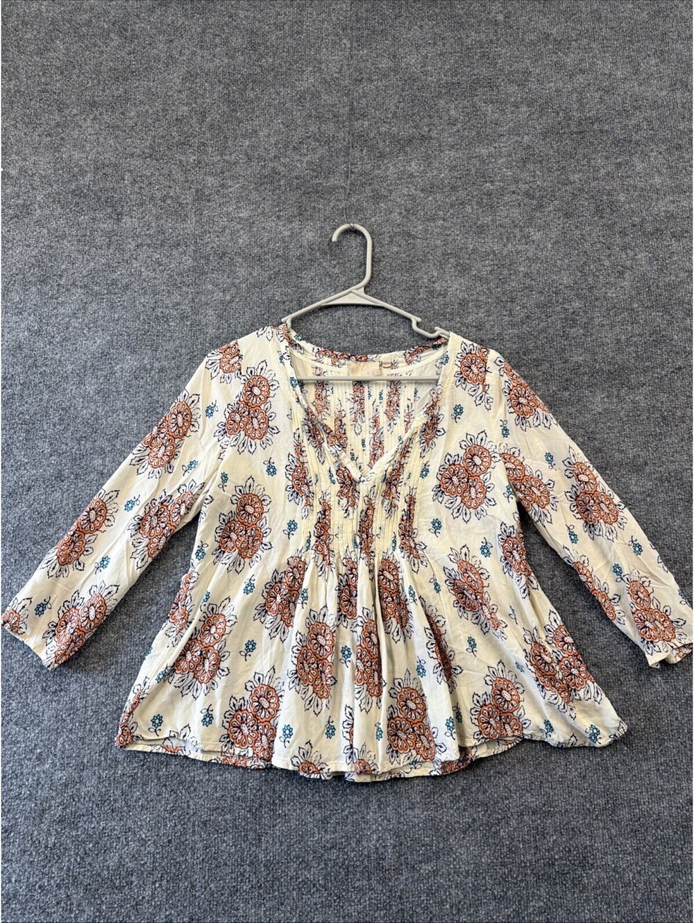 Vanessa Virginia Anthropologie Floral Pintuck Woman's Blouse Size 4